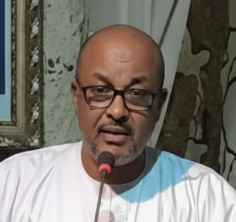 الأستاذ أحمد بن مالك