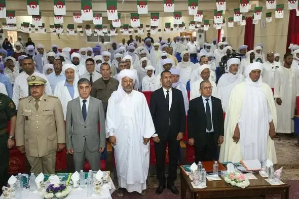 مشاركة الشيخ مولاي عبد الله الرڨاني في فعاليات الملتقى الوطني الخامس عشر حول: «الدبلوماسية الدينية وإسهاماتها في بناء جسور التواصل وإحلال السلم»